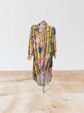 EUC No Brand abstract art green/pink/tan high-low dress Sz S